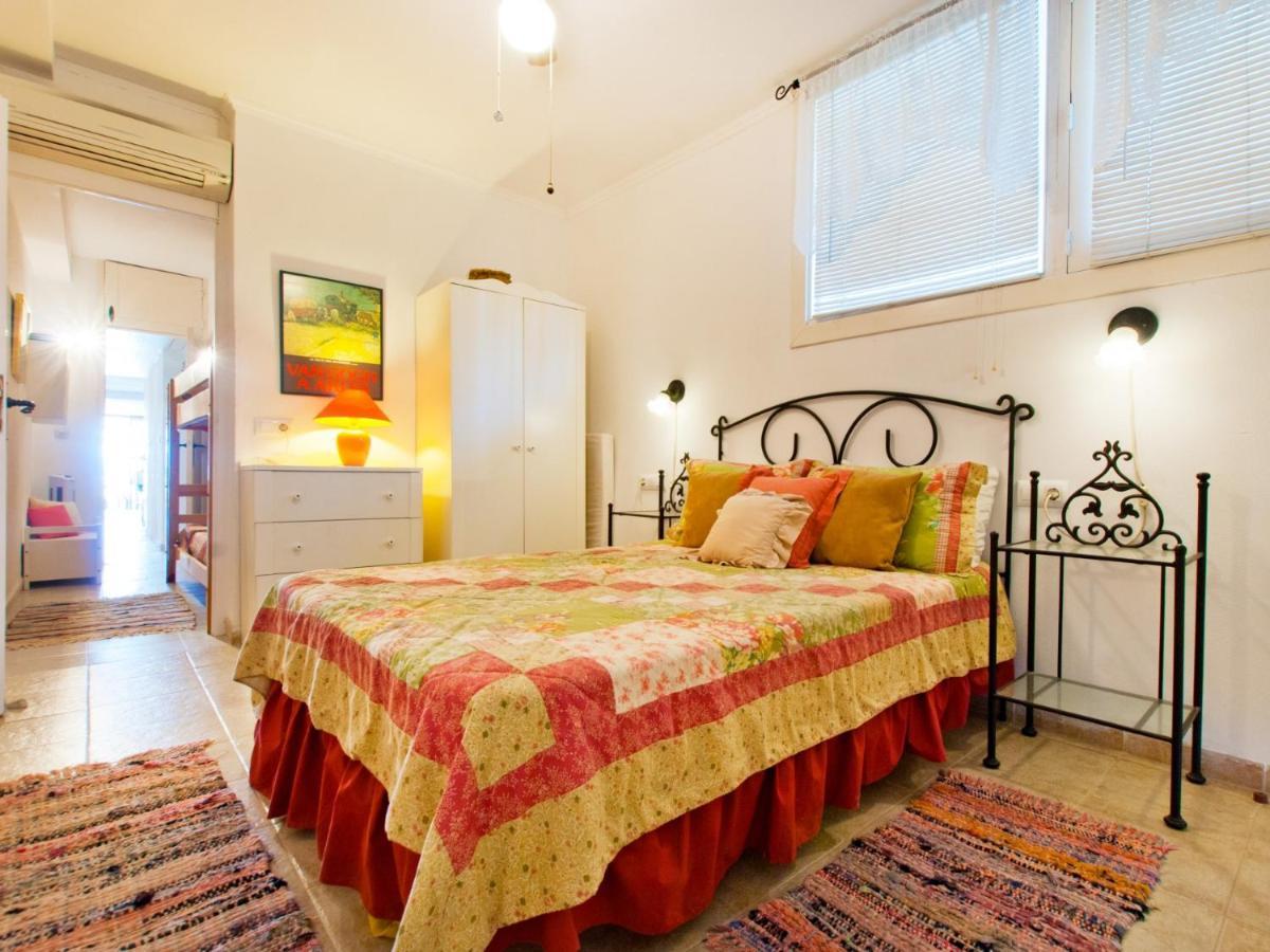 Apartment Oiza Castle 15 At Beach, Wifi And Aircon *