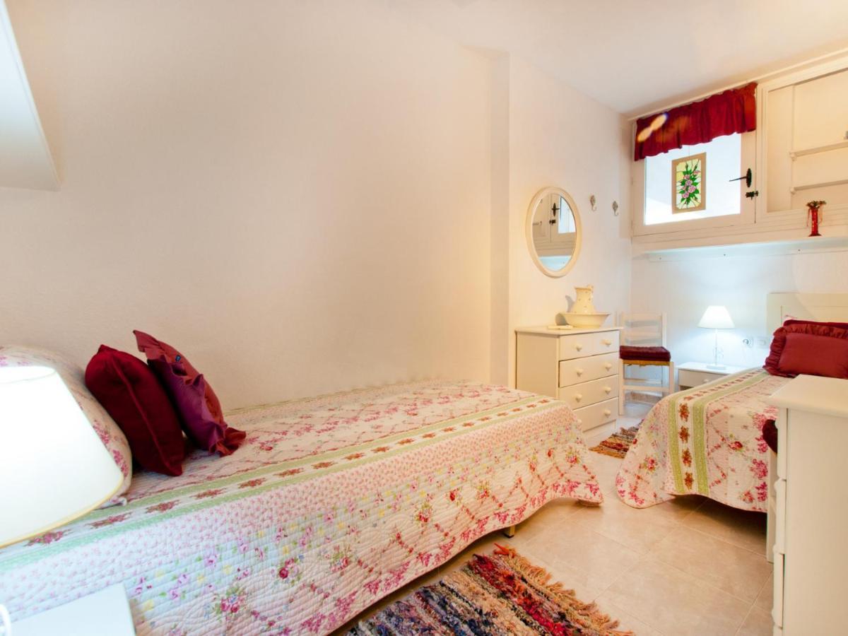 Oiza Castle 15 At Beach, Wifi And Aircon Apartment