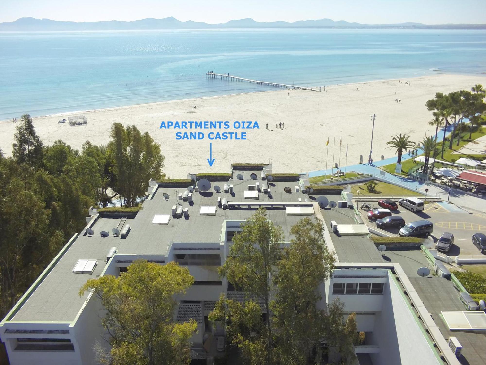 Oiza Castle 15 At Beach, Wifi And Aircon Apartment *